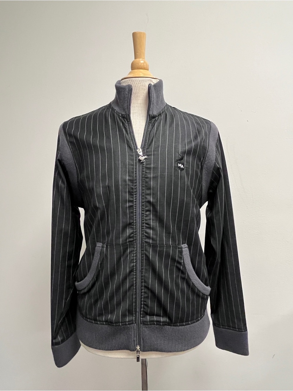 Modern Amusement zip warm up jacket M